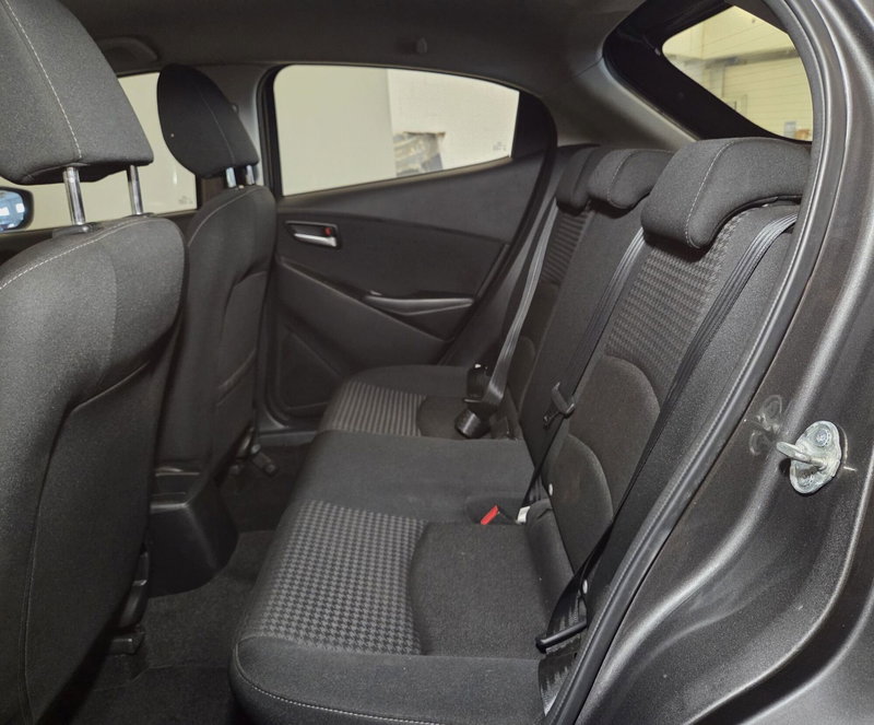 Mazda Mazda2 usata a Pavia (9)