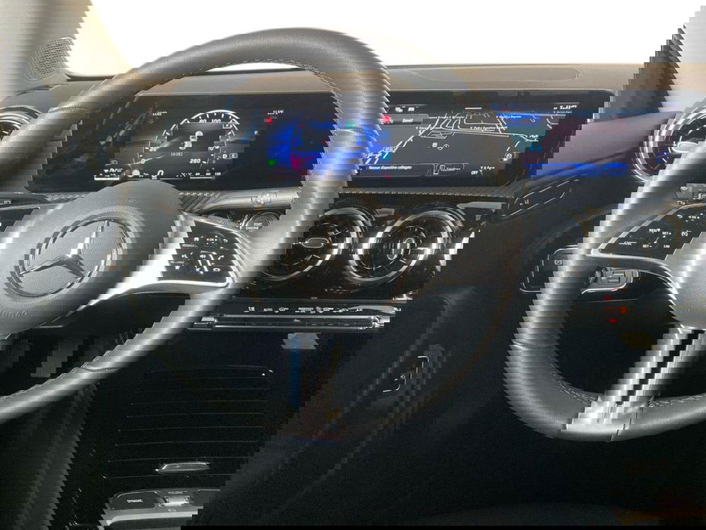 Mercedes-Benz CLA Shooting Brake usata a Bergamo (11)