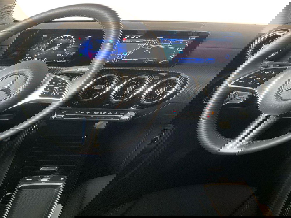 Mercedes-Benz CLA Shooting Brake usata a Bergamo (7)