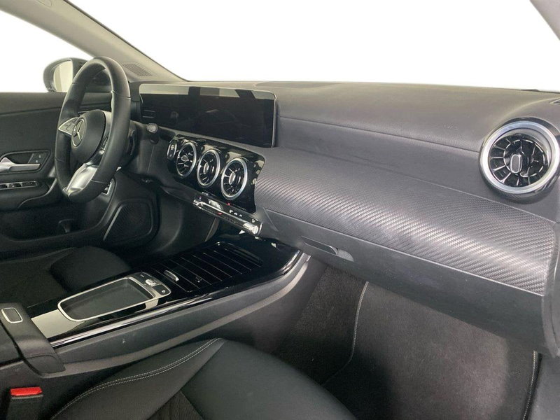 Mercedes-Benz CLA Shooting Brake usata a Bergamo (9)