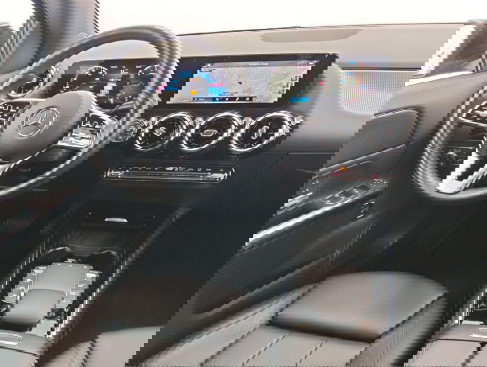 Mercedes-Benz GLA SUV usata a Como (10)