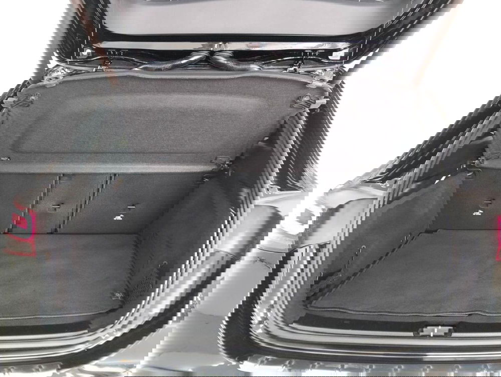 Mercedes-Benz GLA SUV usata a Como (18)