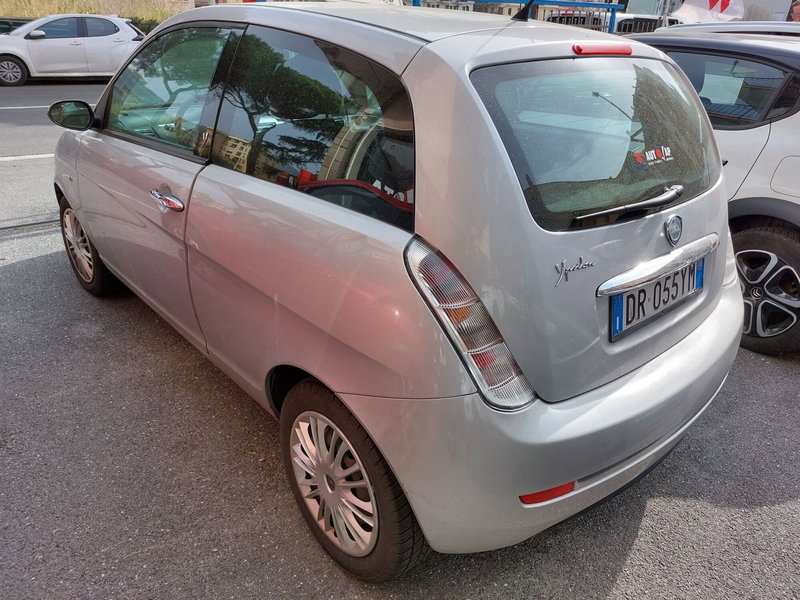 Lancia Ypsilon usata a Imperia (2)