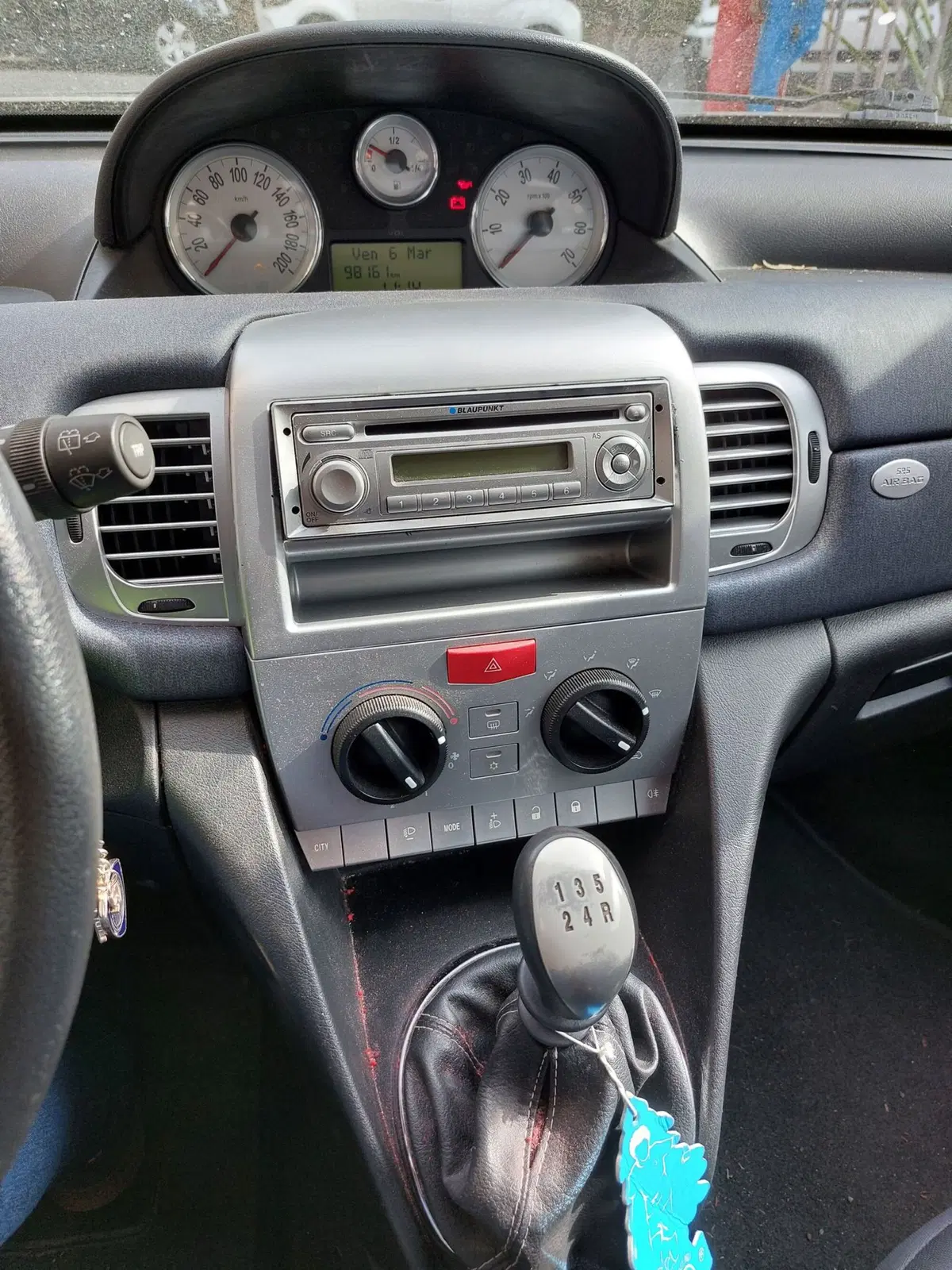 Lancia Ypsilon usata a Imperia (4)