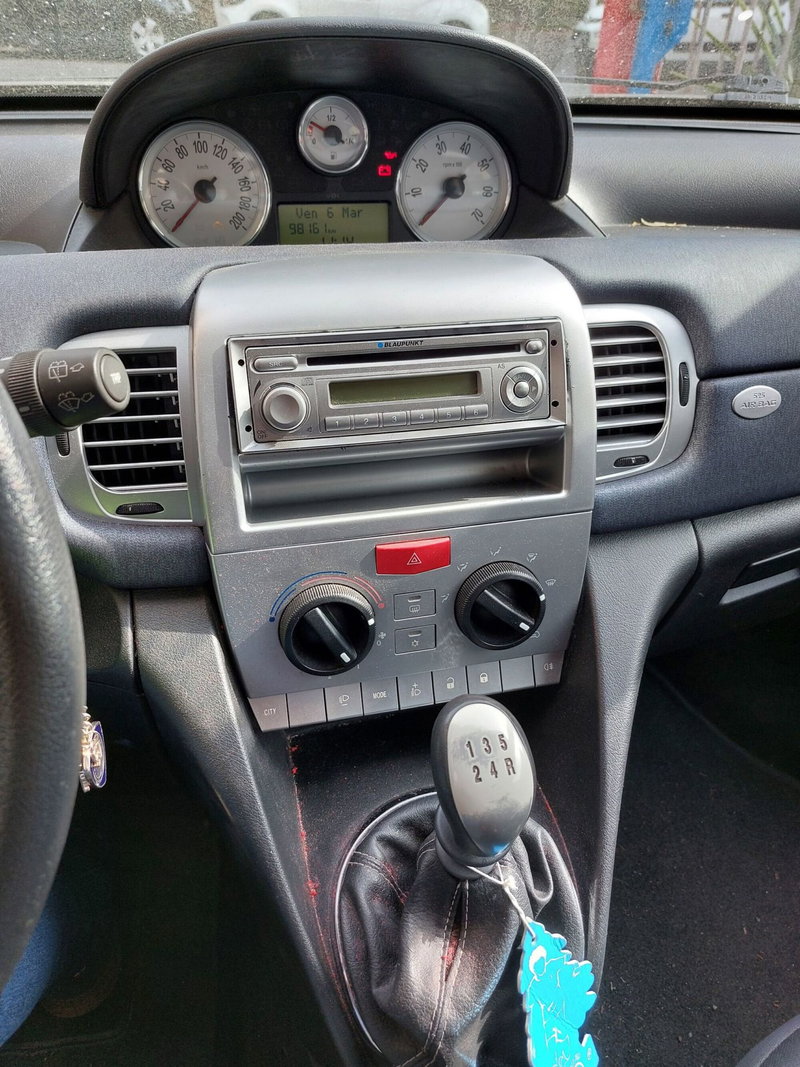 Lancia Ypsilon usata a Imperia (4)