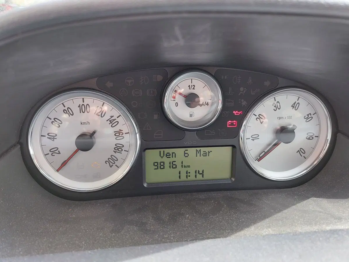 Lancia Ypsilon usata a Imperia (5)