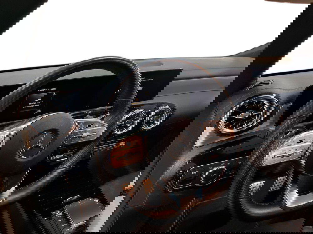 Mercedes-Benz CLA Shooting Brake usata a Bari (10)