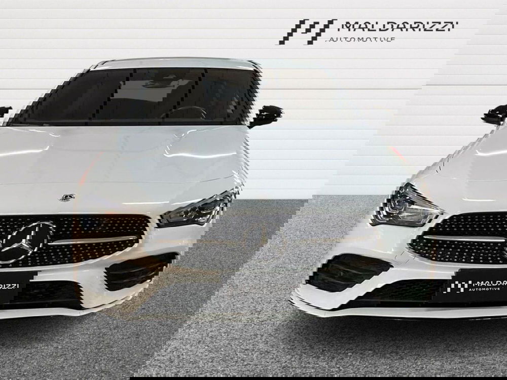 Mercedes-Benz CLA Shooting Brake usata a Bari (2)