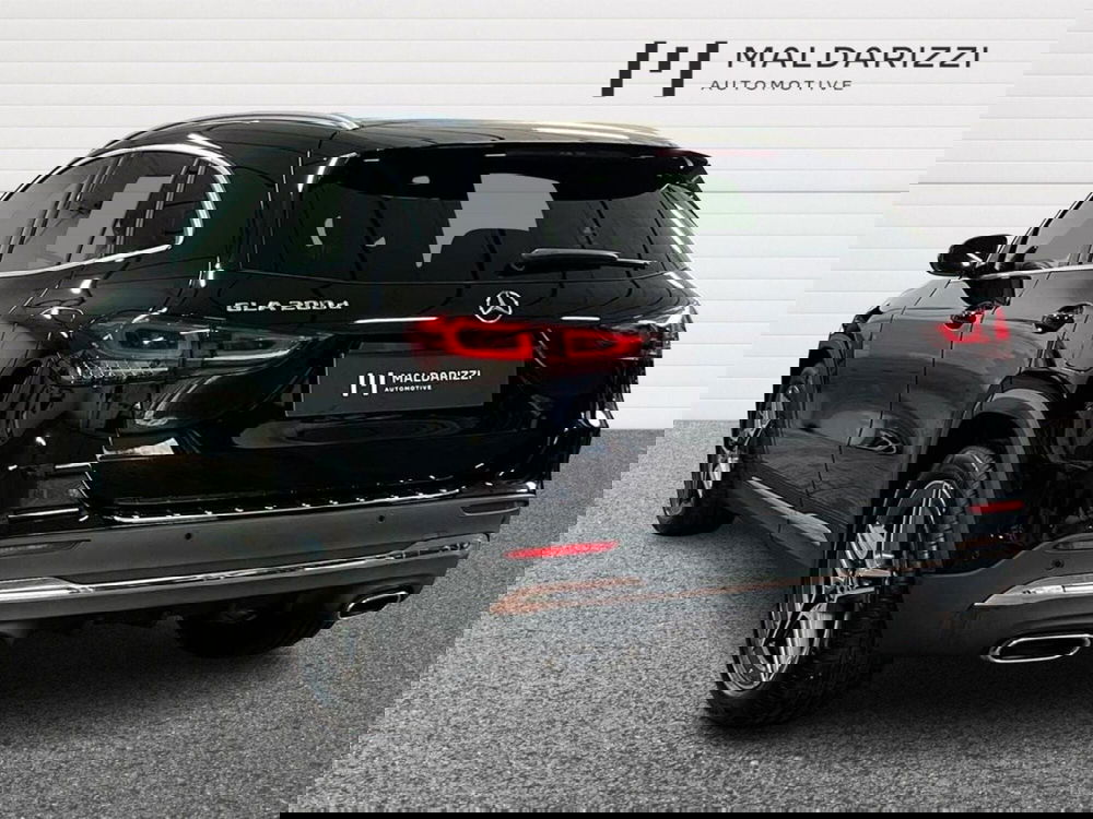 Mercedes-Benz GLA SUV usata a Bari (4)