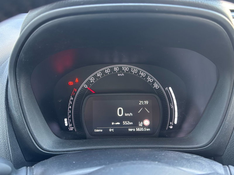 Toyota Aygo X usata a Ferrara (16)