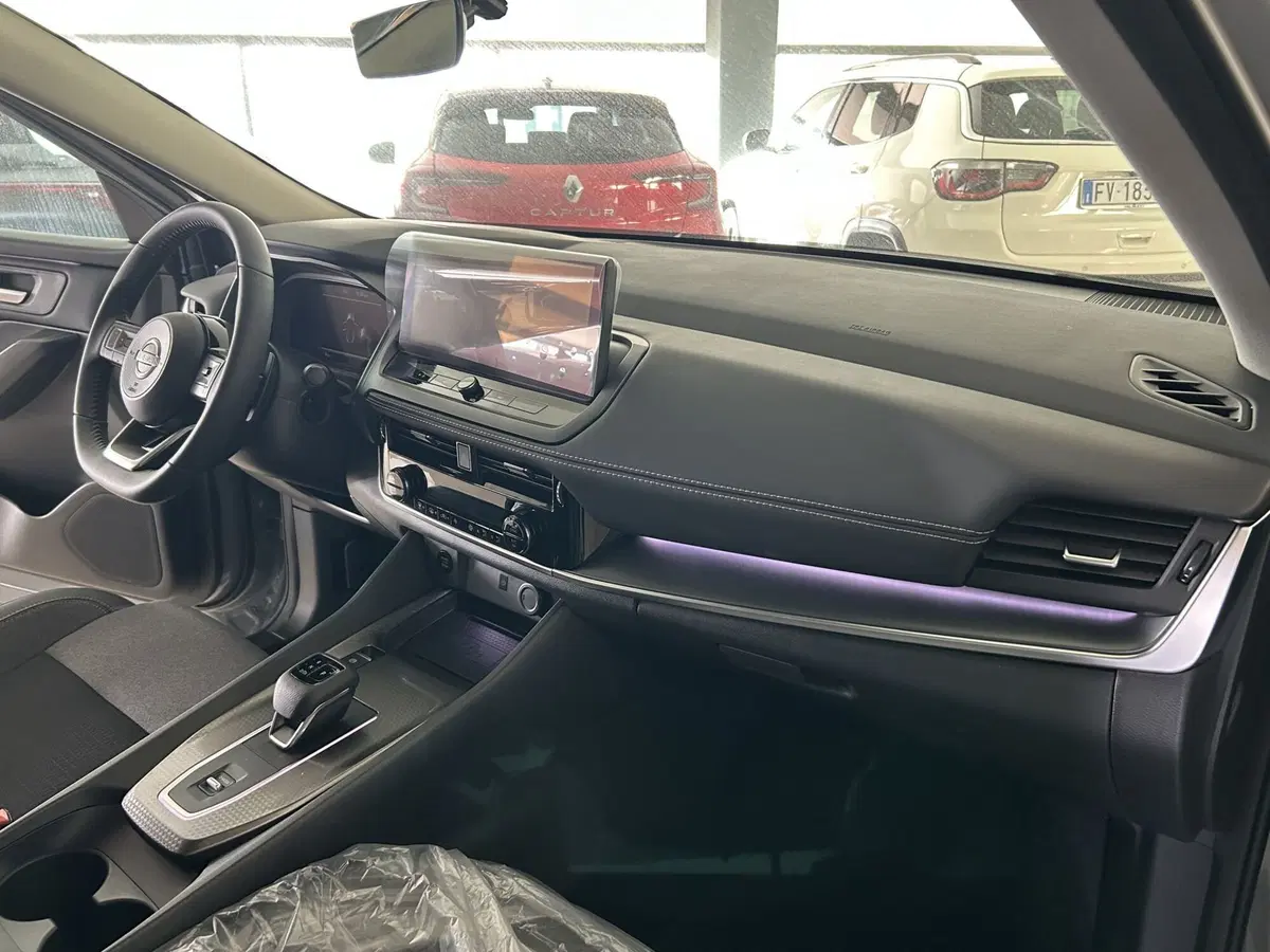 Nissan Qashqai nuova a Ferrara (12)