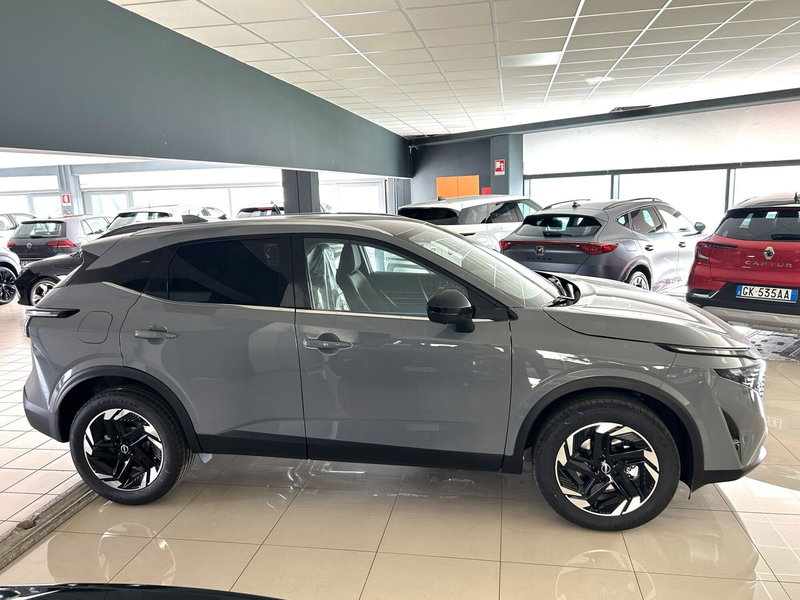 Nissan Qashqai nuova a Ferrara (4)