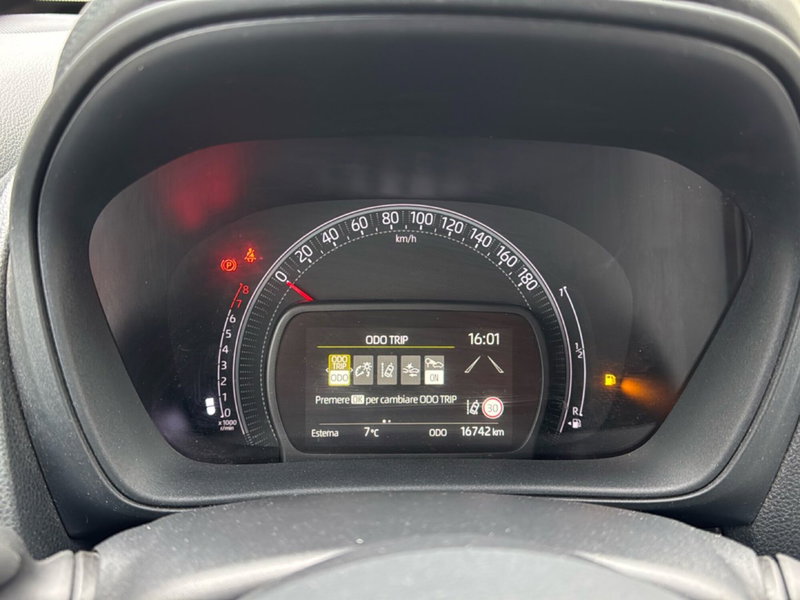 Toyota Aygo X usata a Ferrara (12)