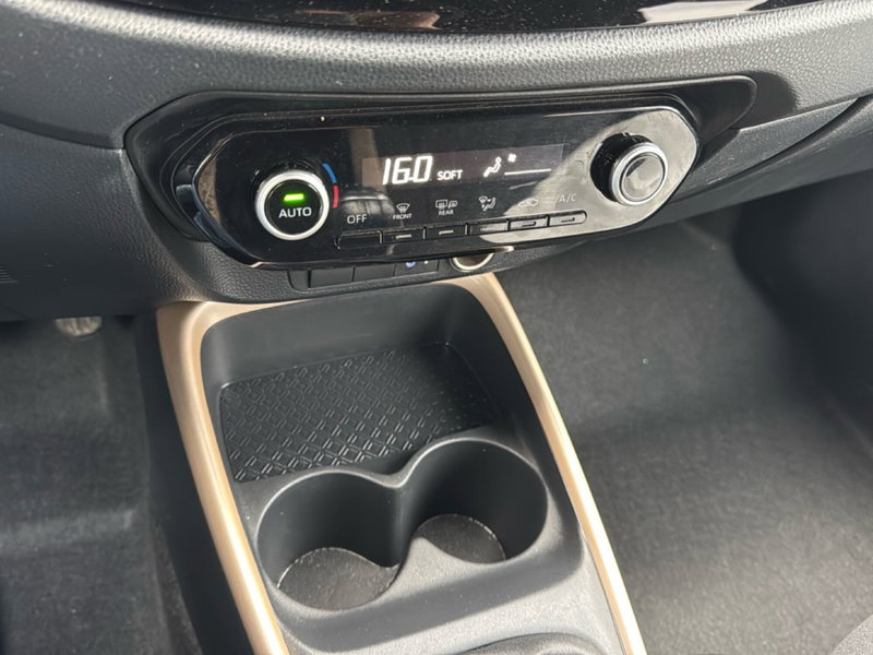 Toyota Aygo X usata a Ferrara (14)