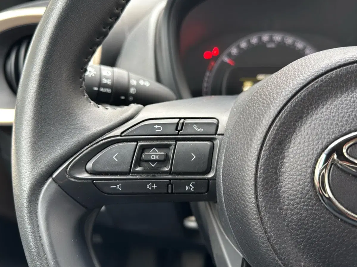 Toyota Aygo X usata a Ferrara (15)