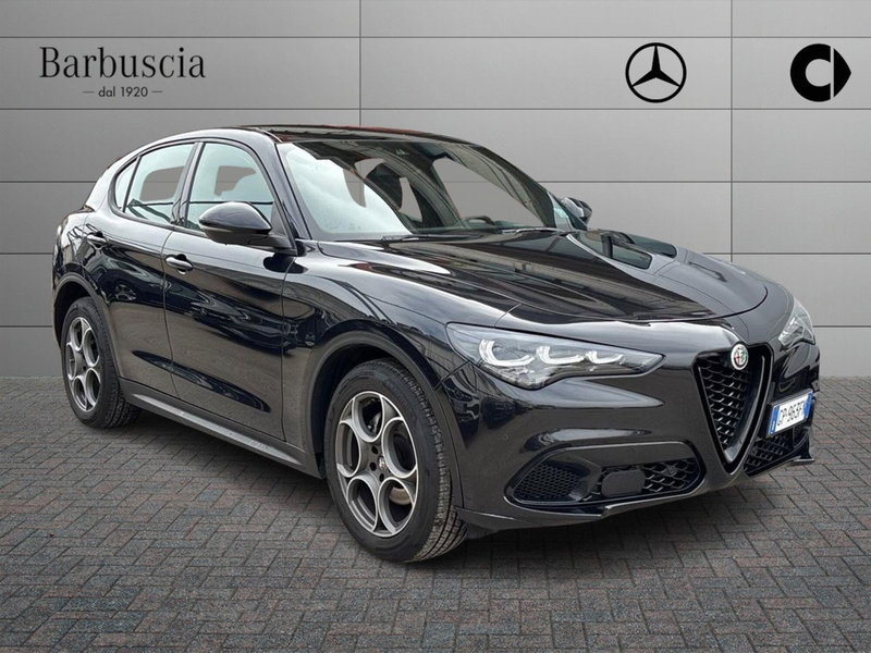 Alfa Romeo Stelvio usata a Pescara (2)