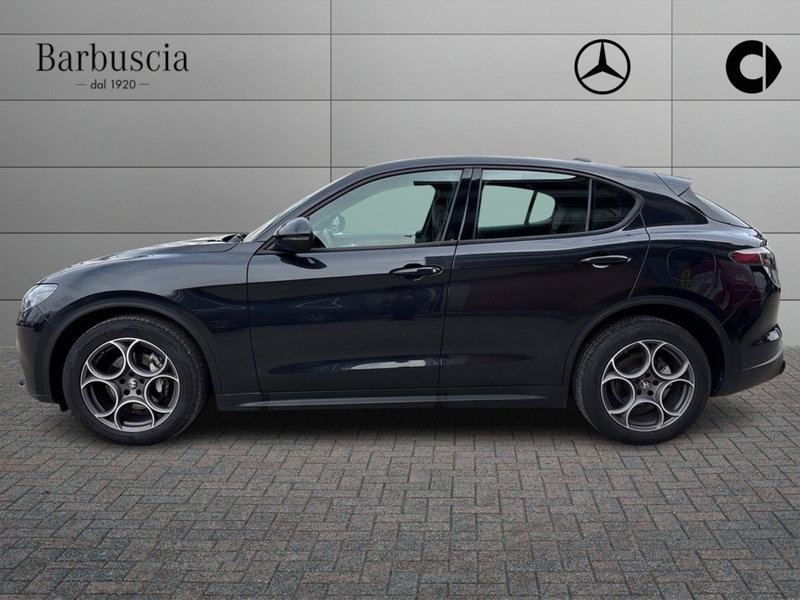 Alfa Romeo Stelvio usata a Pescara (5)
