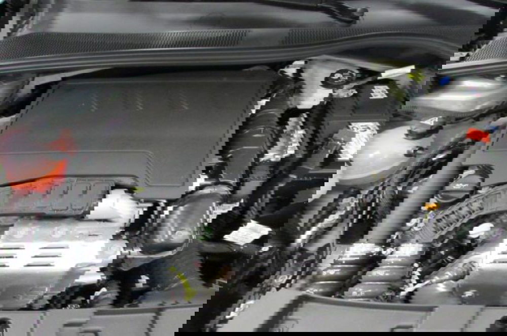 Jeep Avenger nuova a Milano (15)