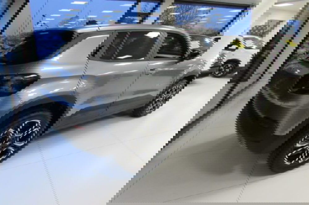 Jeep Avenger nuova a Milano (3)