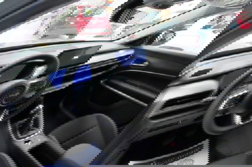 Jeep Avenger nuova a Milano (6)