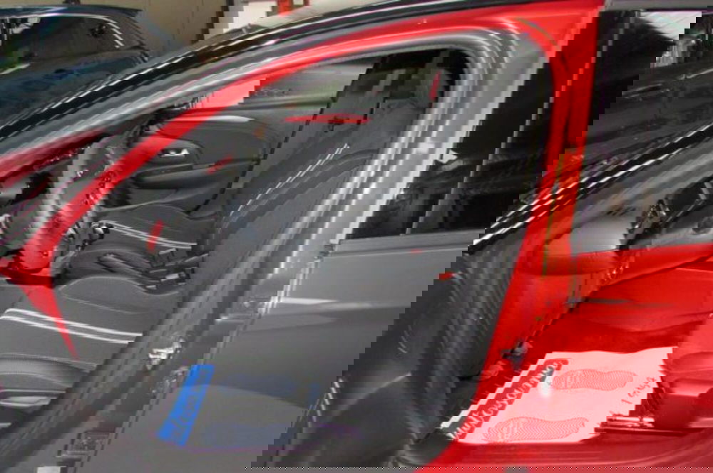 Opel Corsa nuova a Milano (6)