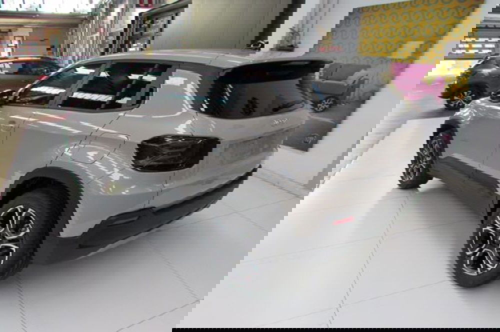 Jeep Avenger nuova a Milano (3)