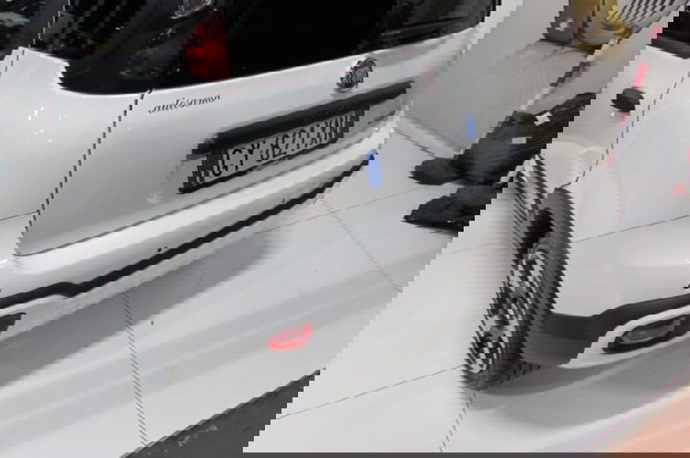 Fiat Panda Cross usata a Milano (15)