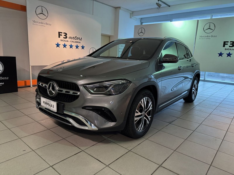 Mercedes-Benz GLA SUV nuova a Messina