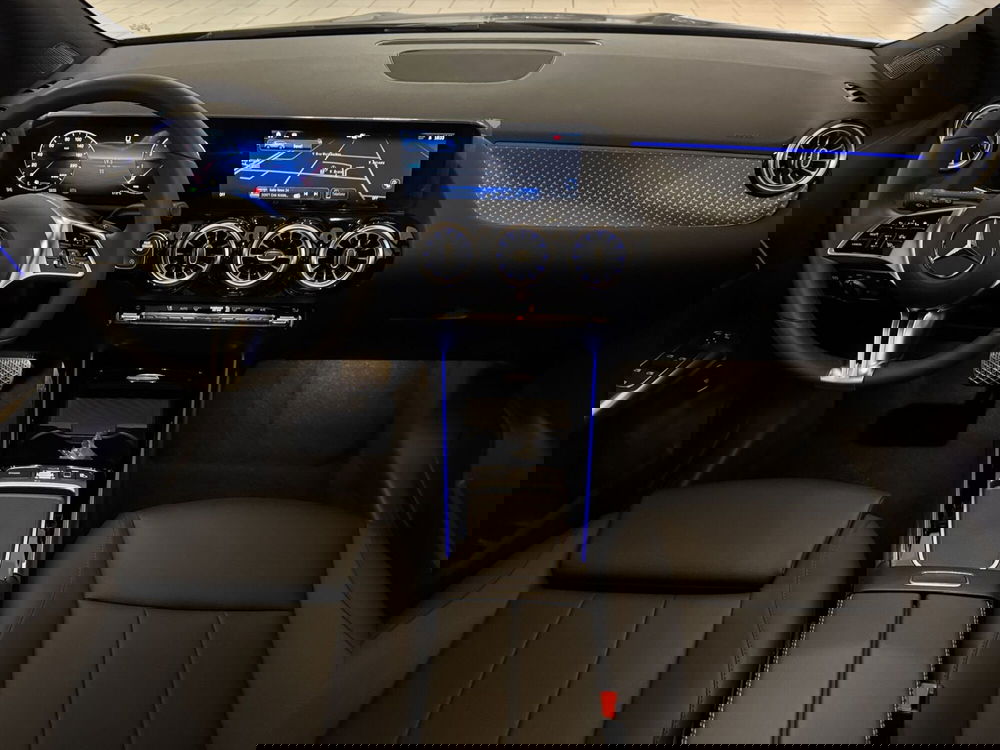 Mercedes-Benz GLA SUV nuova a Messina (11)