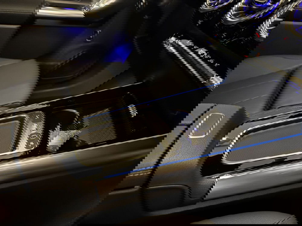 Mercedes-Benz GLA SUV nuova a Messina (14)