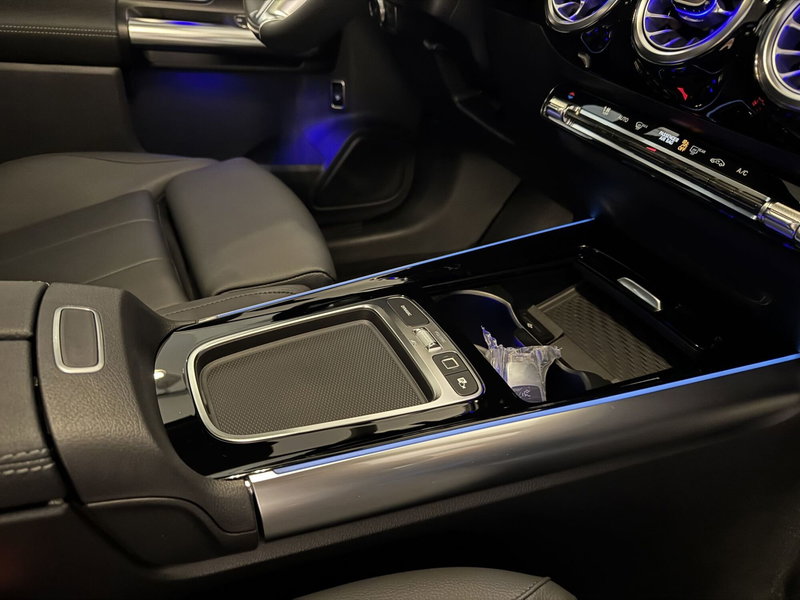 Mercedes-Benz GLA SUV nuova a Messina (14)