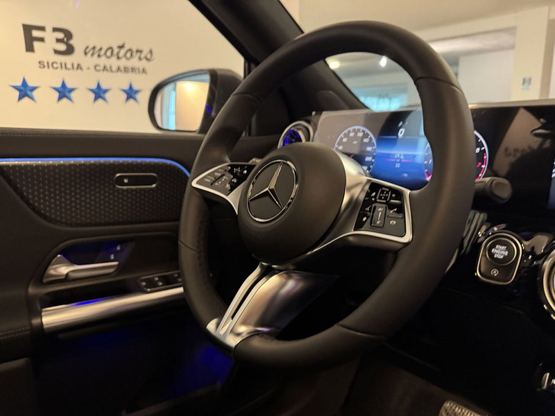 Mercedes-Benz GLA SUV nuova a Messina (15)