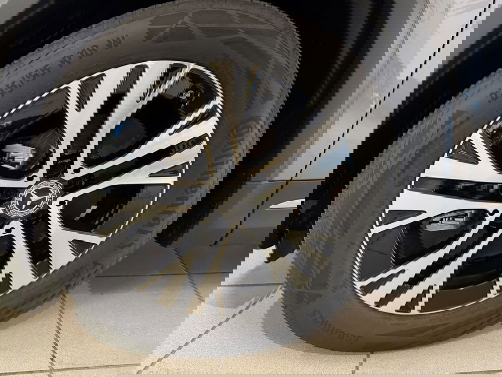 Mercedes-Benz GLA SUV nuova a Messina (5)