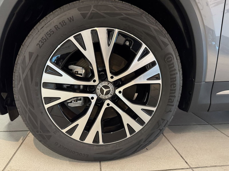 Mercedes-Benz GLA SUV nuova a Messina (5)