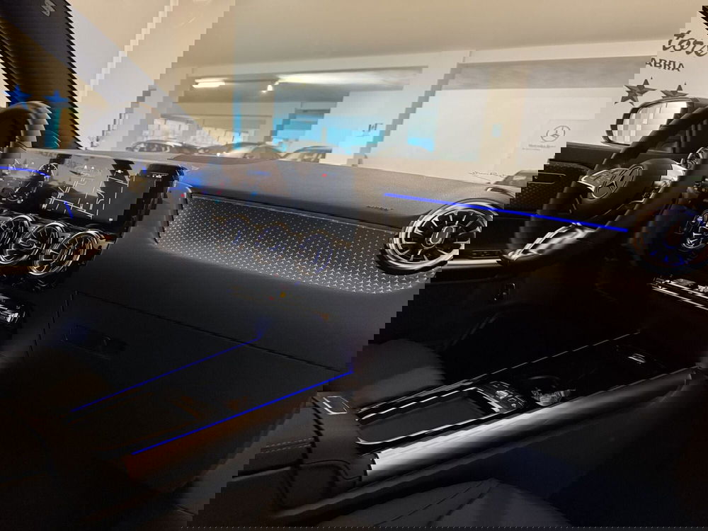 Mercedes-Benz GLA SUV nuova a Messina (9)