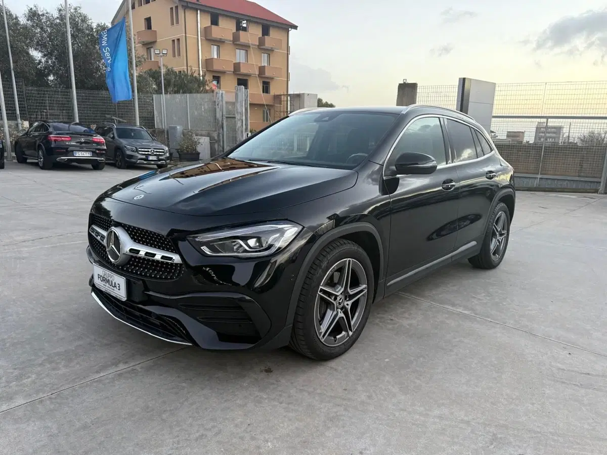 Mercedes-Benz GLA SUV usata a Messina
