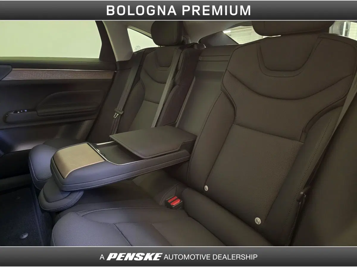 Volvo ES90 nuova a Bologna (19)