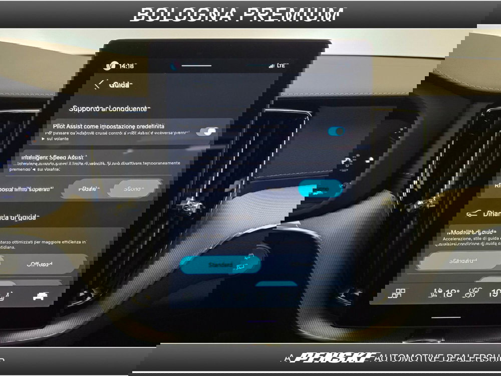 Volvo XC60 nuova a Bologna (15)