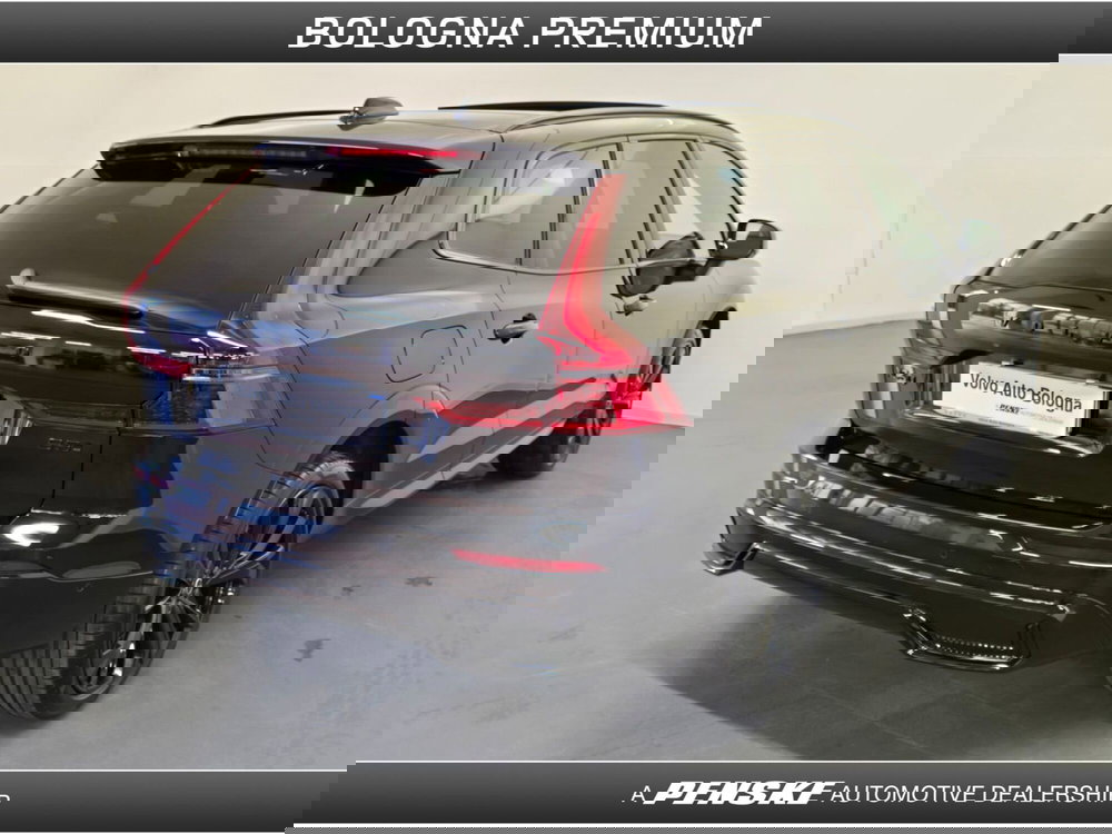 Volvo XC60 nuova a Bologna (2)