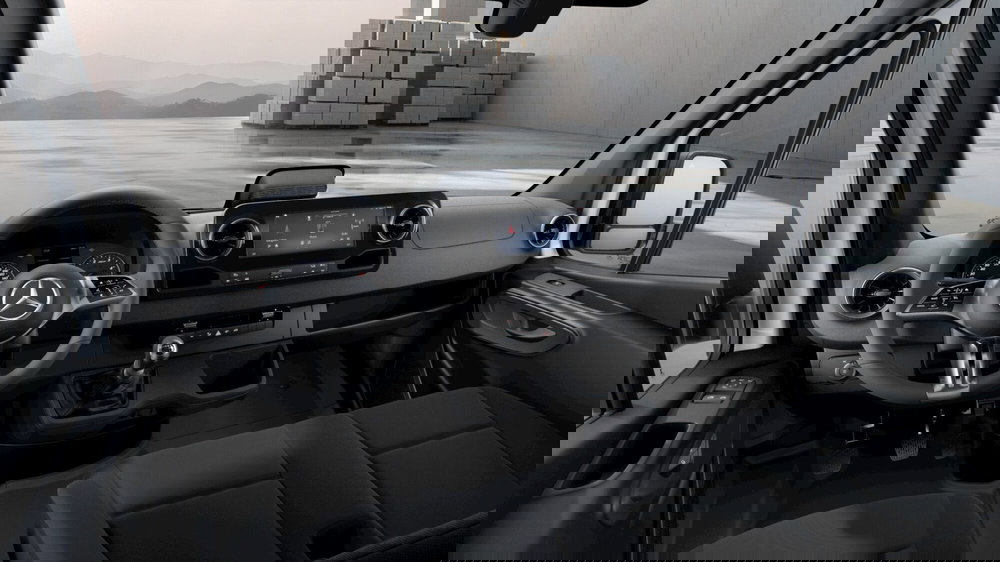 Mercedes-Benz Sprinter nuova a Milano (5)