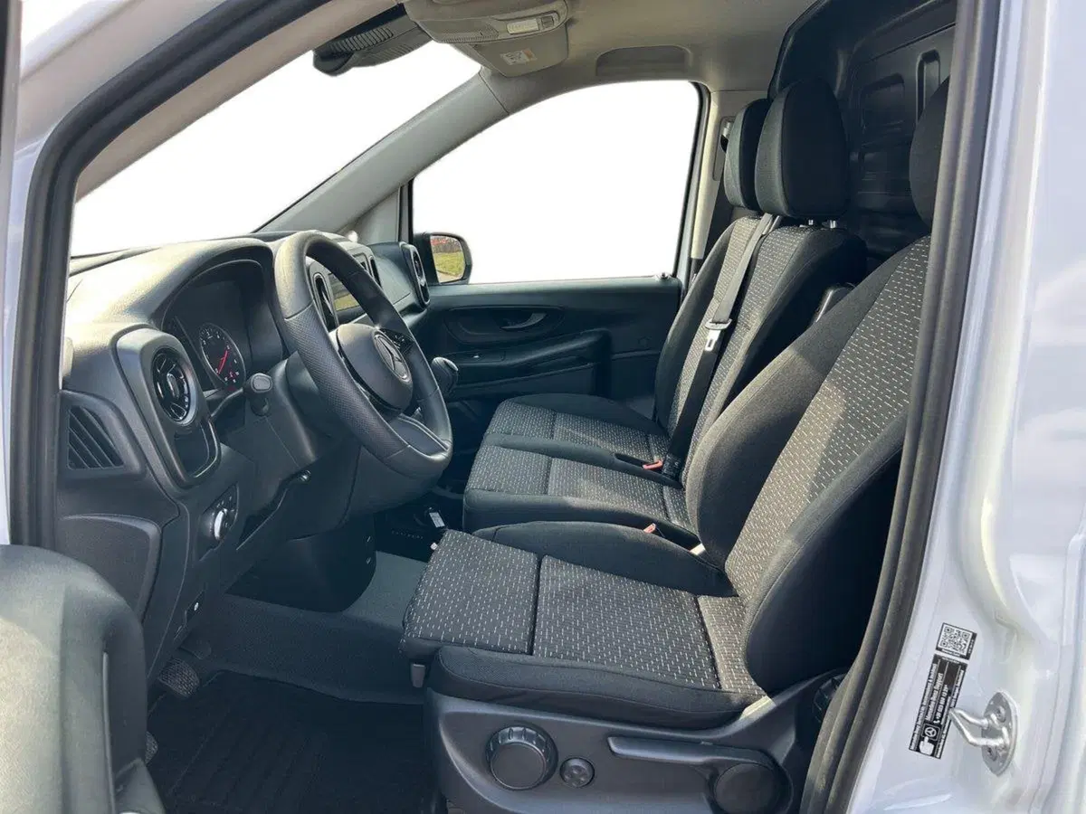 Mercedes-Benz Sprinter nuova a Milano (10)