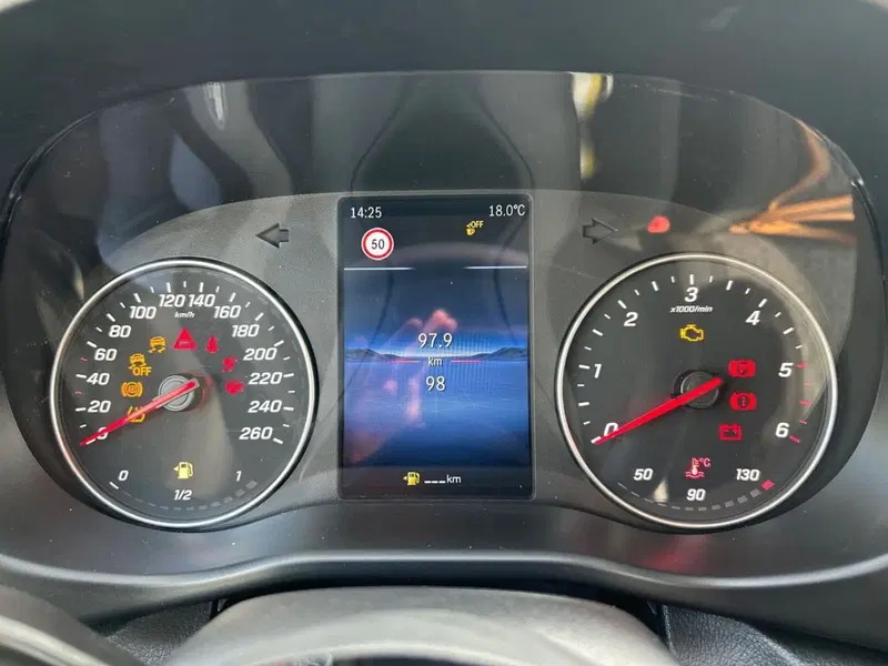 Mercedes-Benz Sprinter nuova a Milano (13)