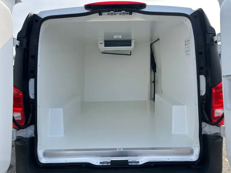 Mercedes-Benz Sprinter nuova a Milano (8)