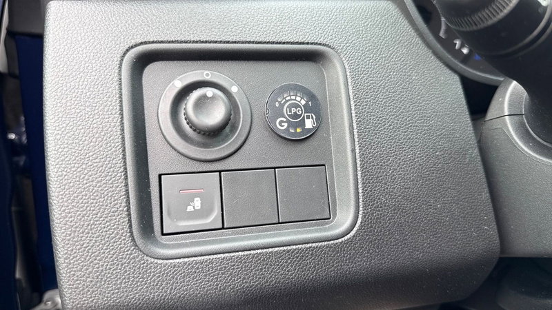 Dacia Duster usata a Treviso (14)