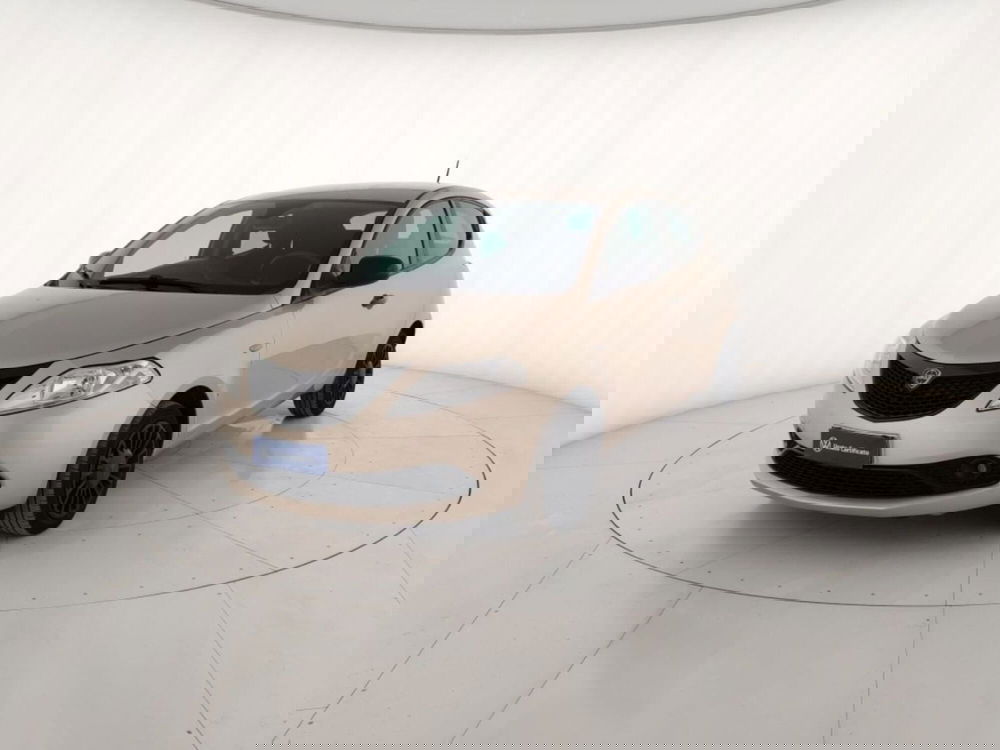 Lancia Ypsilon usata a La Spezia