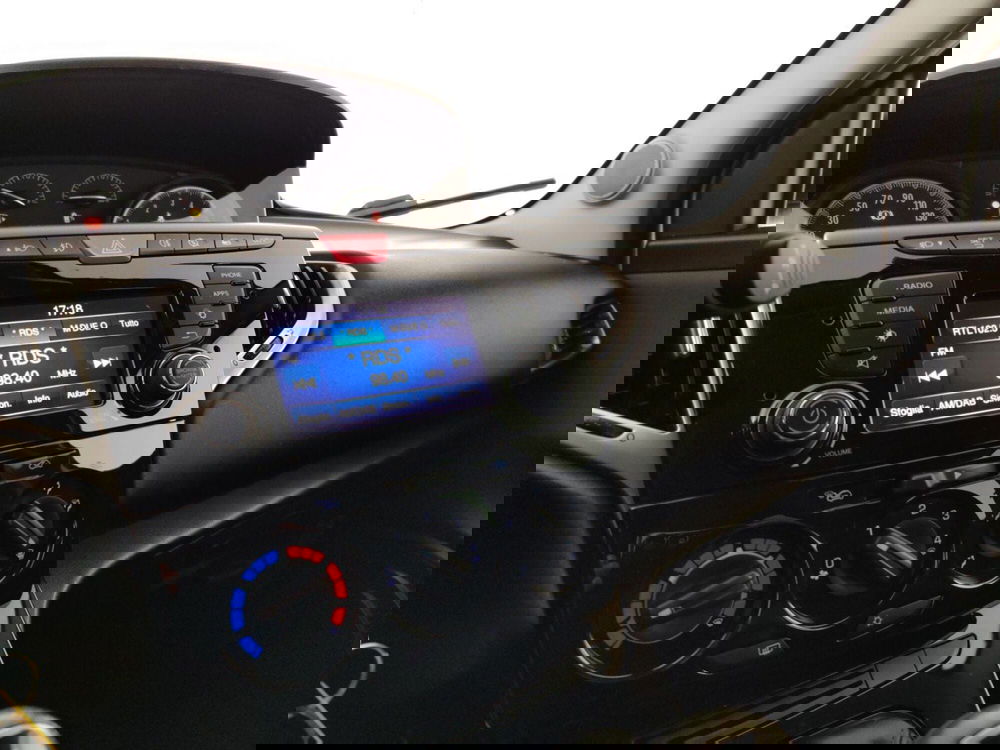 Lancia Ypsilon usata a La Spezia (12)