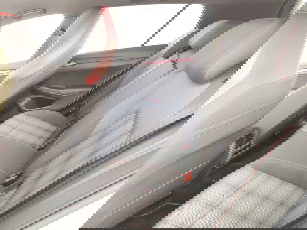 Volkswagen Golf usata a Massa-Carrara (10)