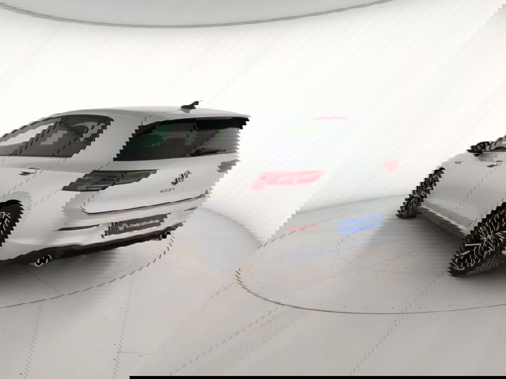 Volkswagen Golf usata a Massa-Carrara (2)