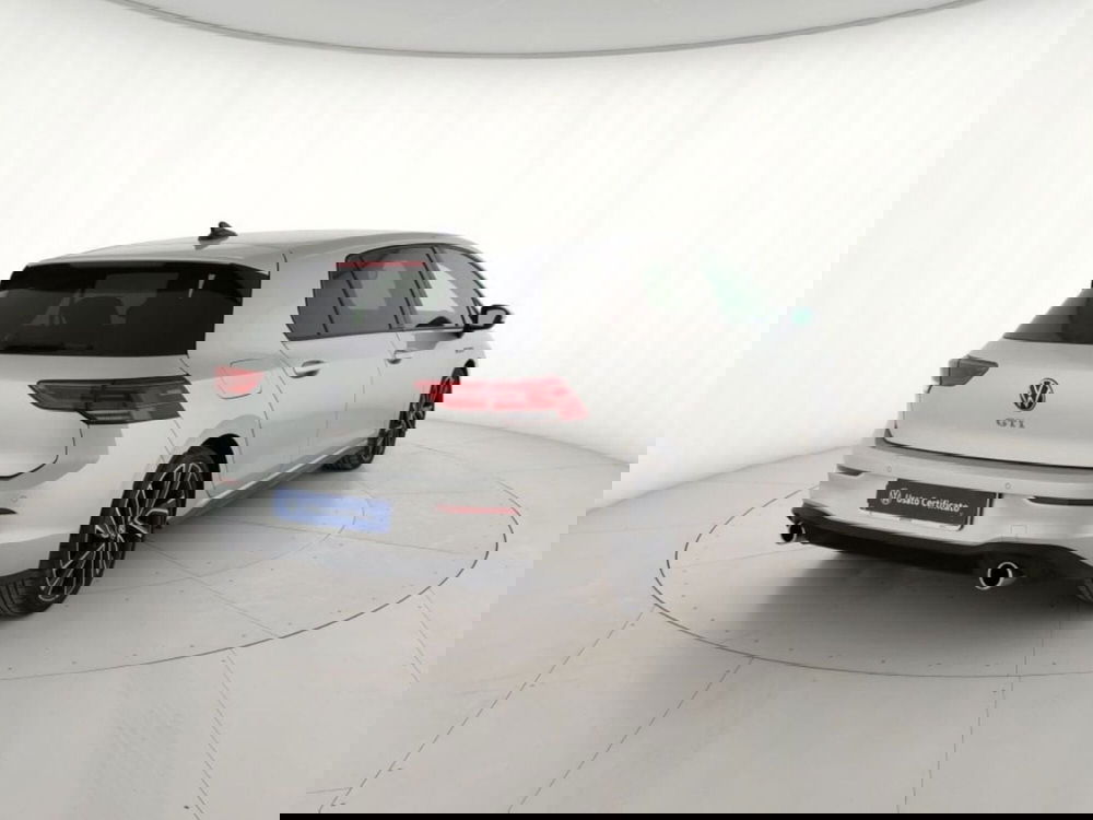 Volkswagen Golf usata a Massa-Carrara (3)