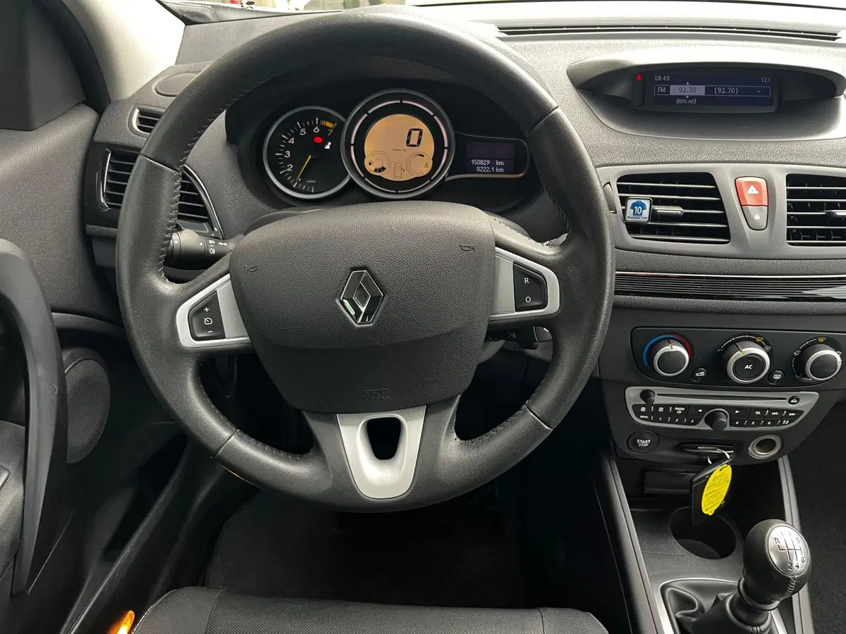Renault Mégane Coupé usata a Rimini (10)